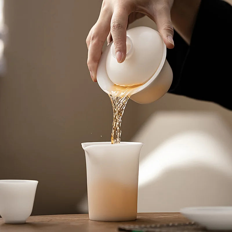 gaiwan white porcelain 150ml — angle 2