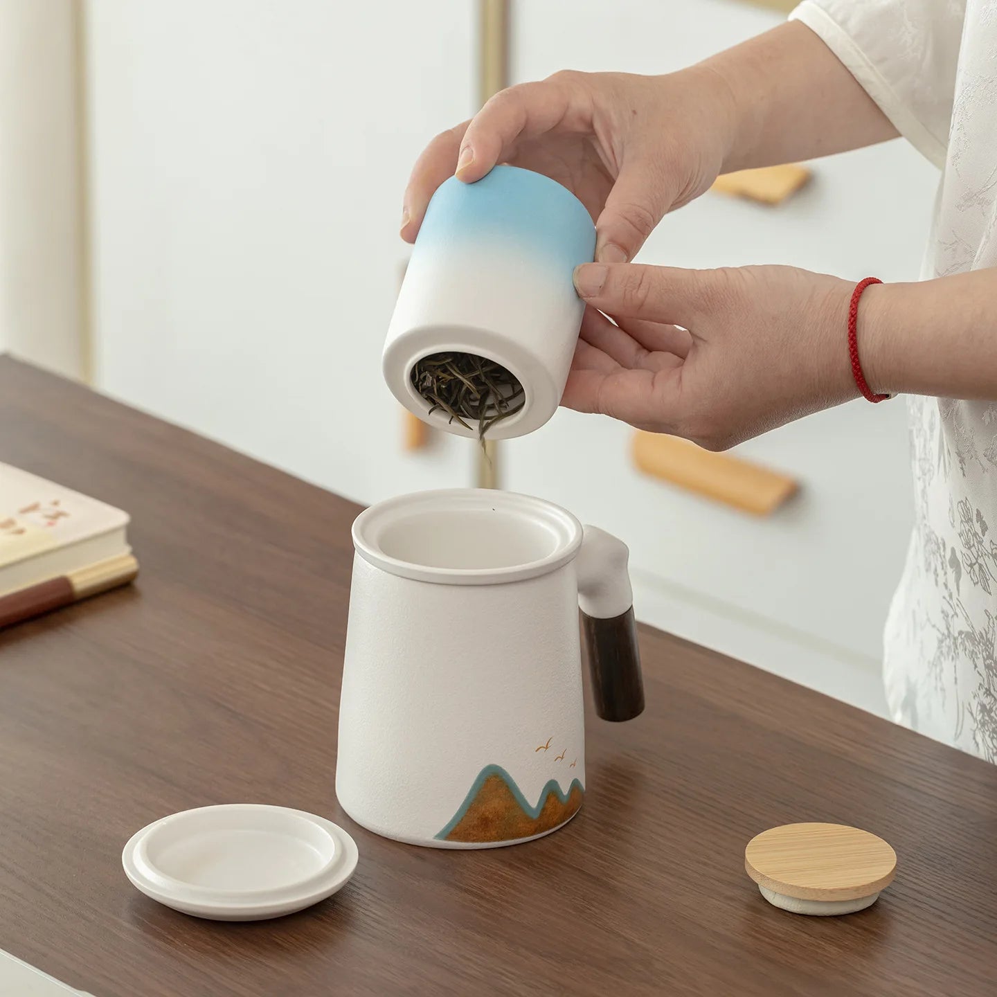 ceramic tea caddy stoneware airtight — angle 3