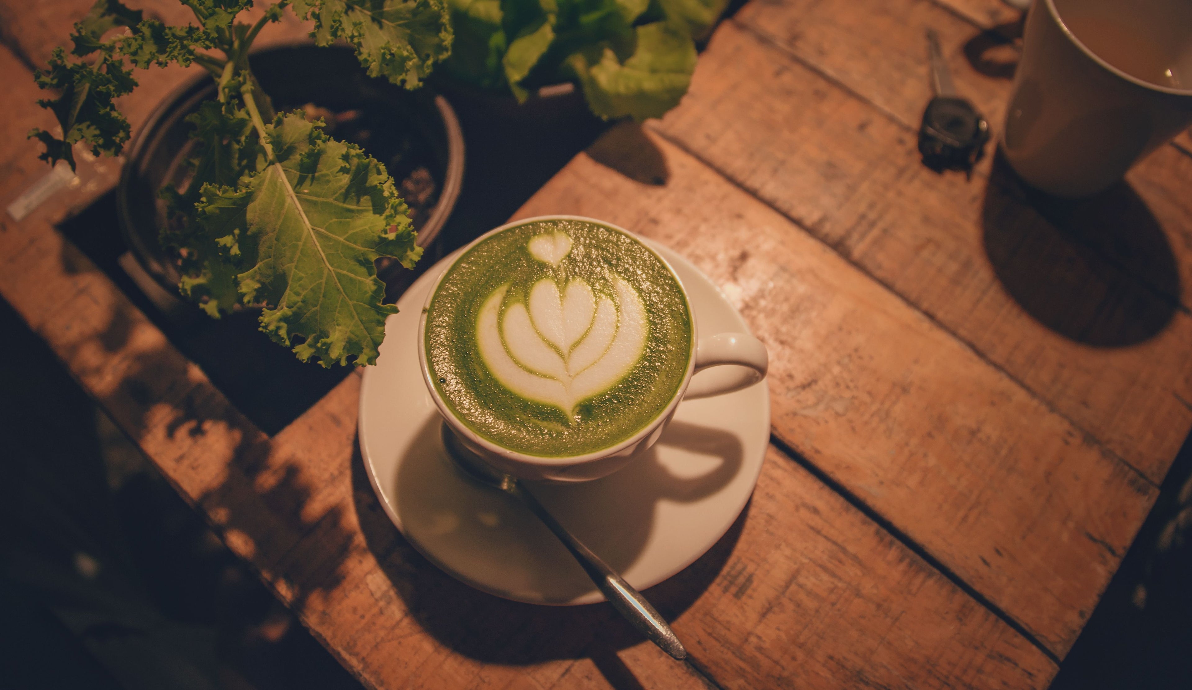 Matcha latte glass — angle 4